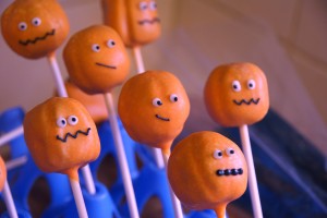 pumpkin-cake-pops-069-300x200