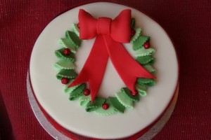Holly Wreath Cake Holly Wreath Cake