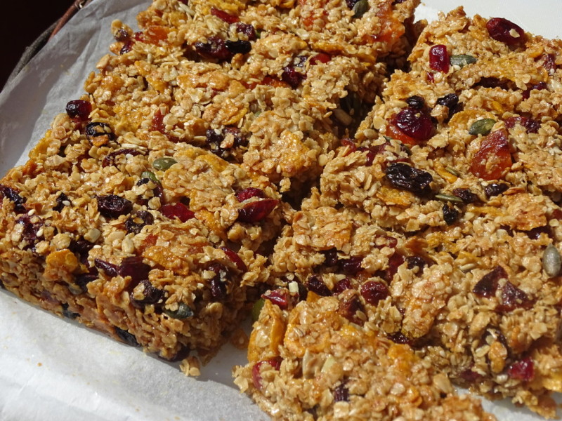 Granola Bars Baking, Recipes and Tutorials The Pink Whisk
