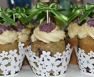 Mint Ginger and Blackberry Cakes